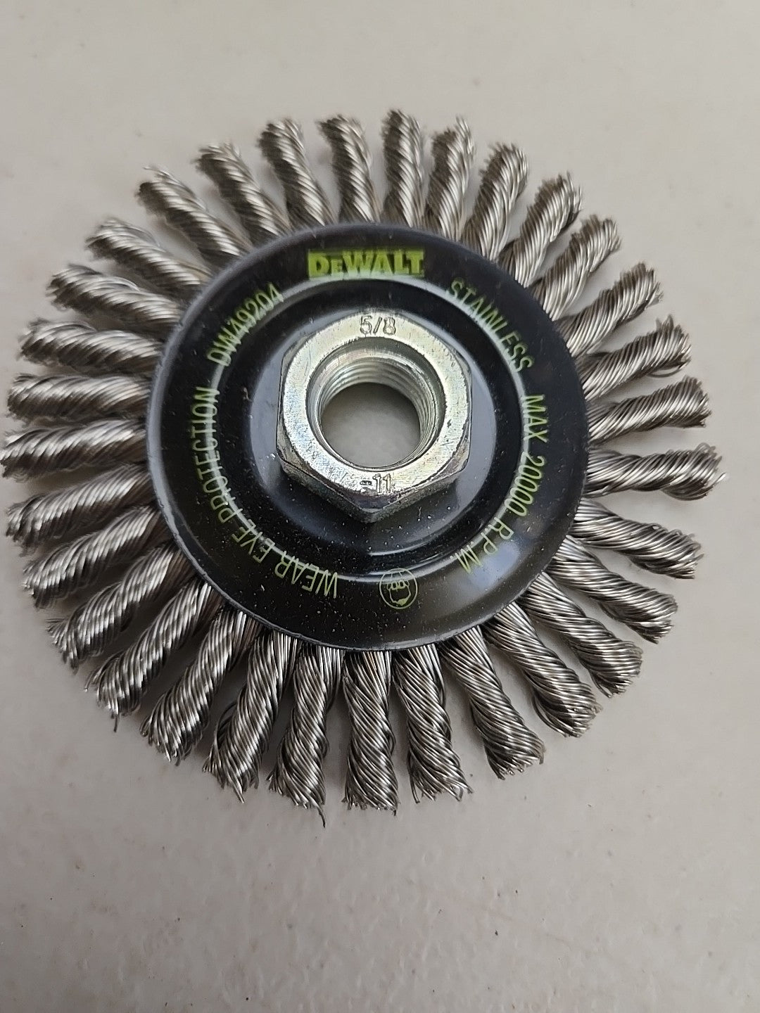 DEWALT DW 49204B Stainless Knotted Wire Wheel 4" .020 Wire – 6 Pack