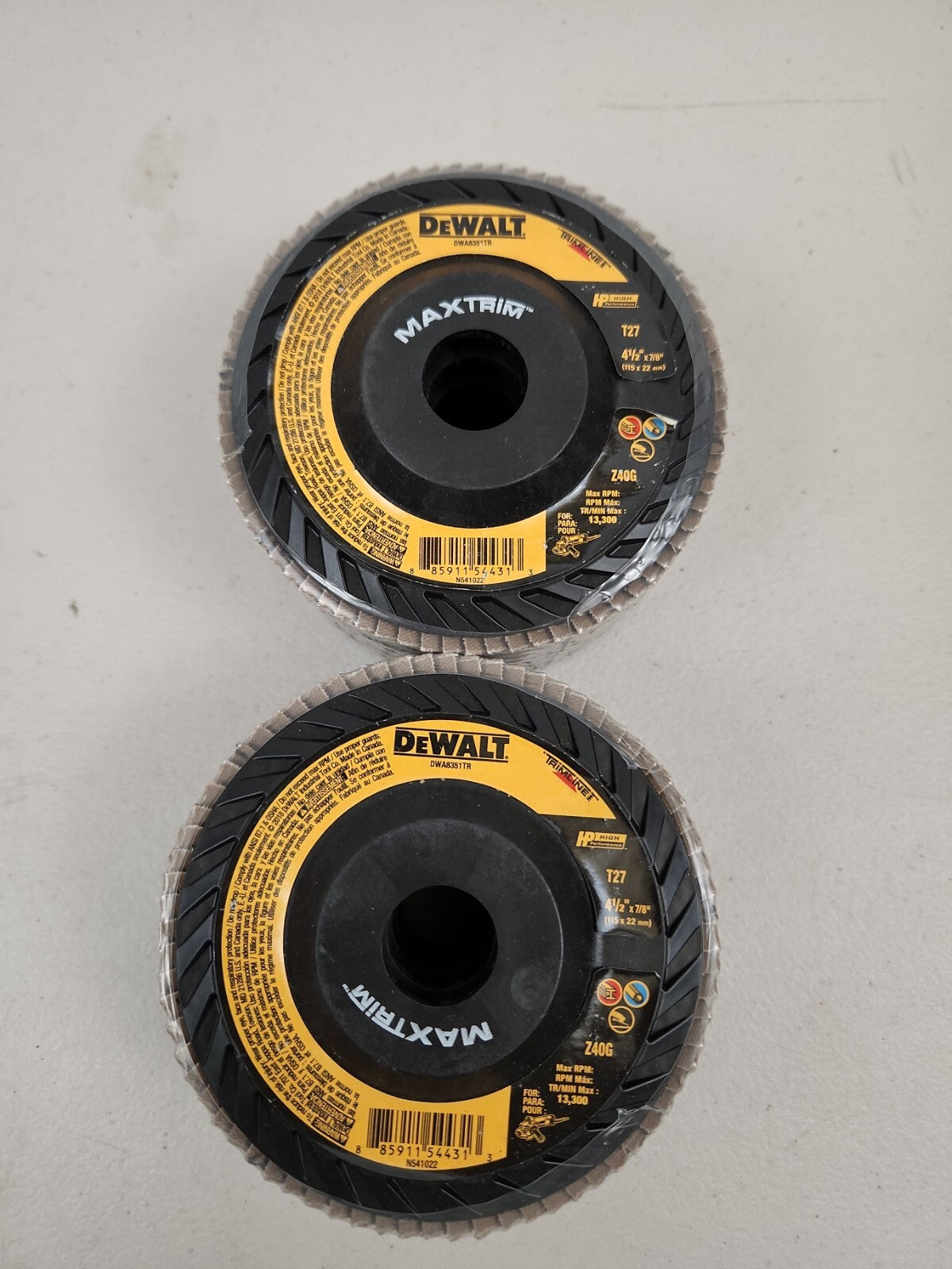 DeWALT DW 8351 TR 4 1/2" 7/8" Flap Disc Z 40 Grit New No Box