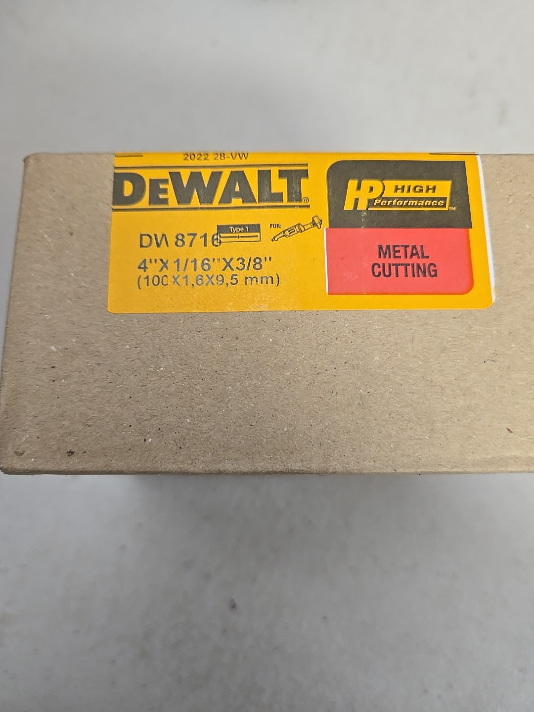 DeWalt DW 8716 4" X 1/6" X 3/8" Cutting Wheel 25 Pack