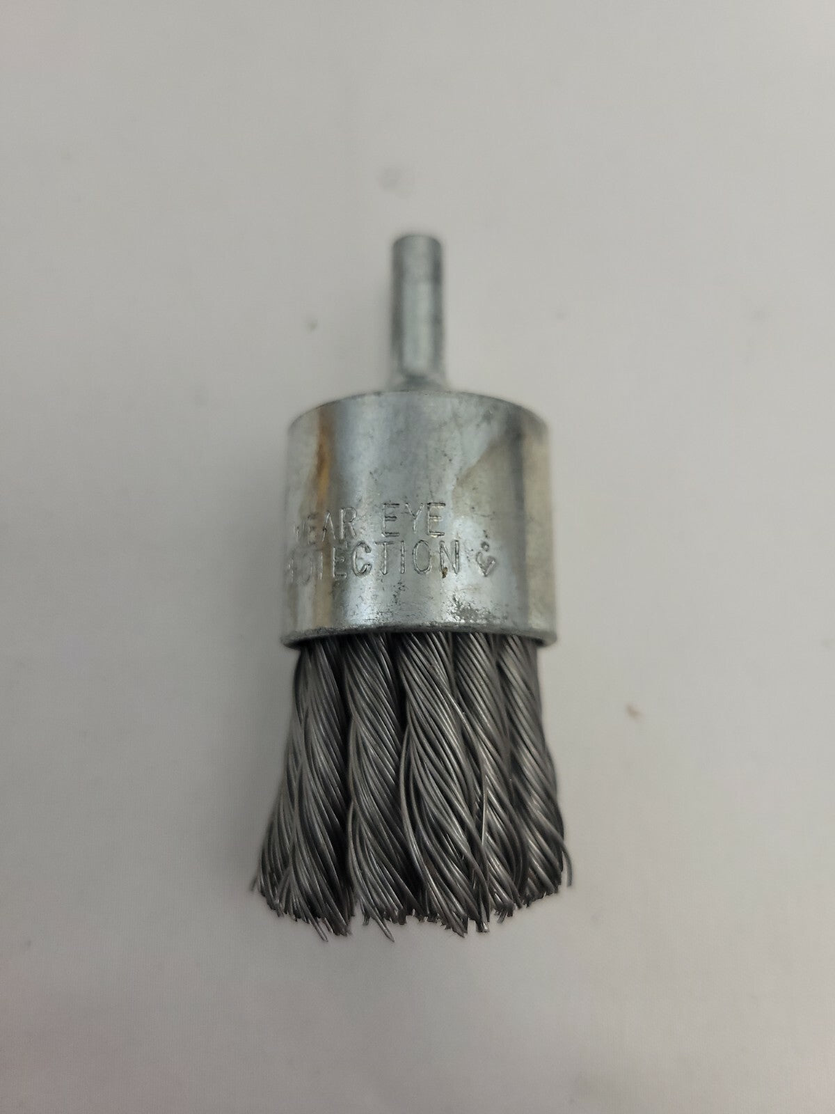 Dewalt DW49055.020 Carbon Crimped End Brush, 1 x 1/4-In. - Quantity 12