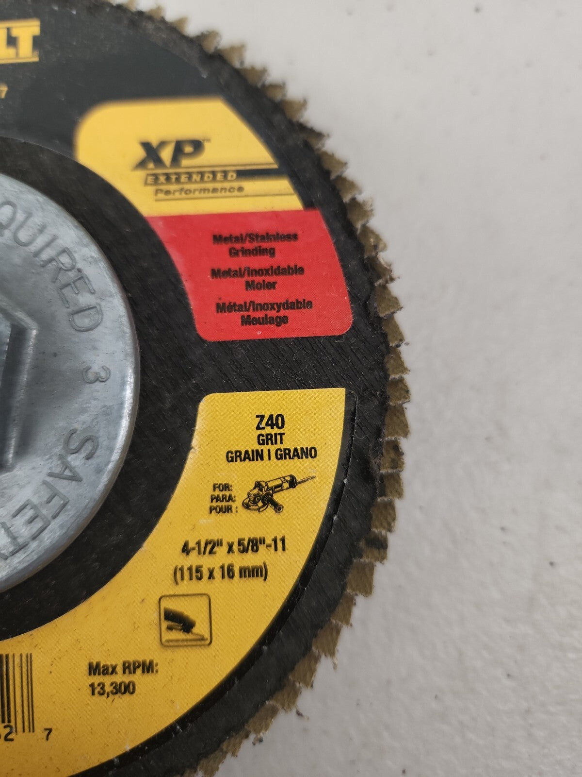 DeWalt DW 8254 4 1/2" X 5/8 - 11 Z40 Grit Flap Disc 10 Pack