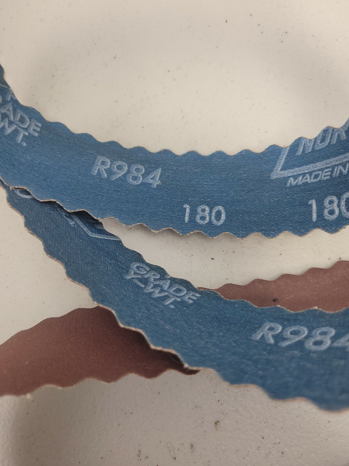 New Norton Sanding Belt SG R984 180 Grit USA 1 1/2 inch x 11 ft Sanding Belt