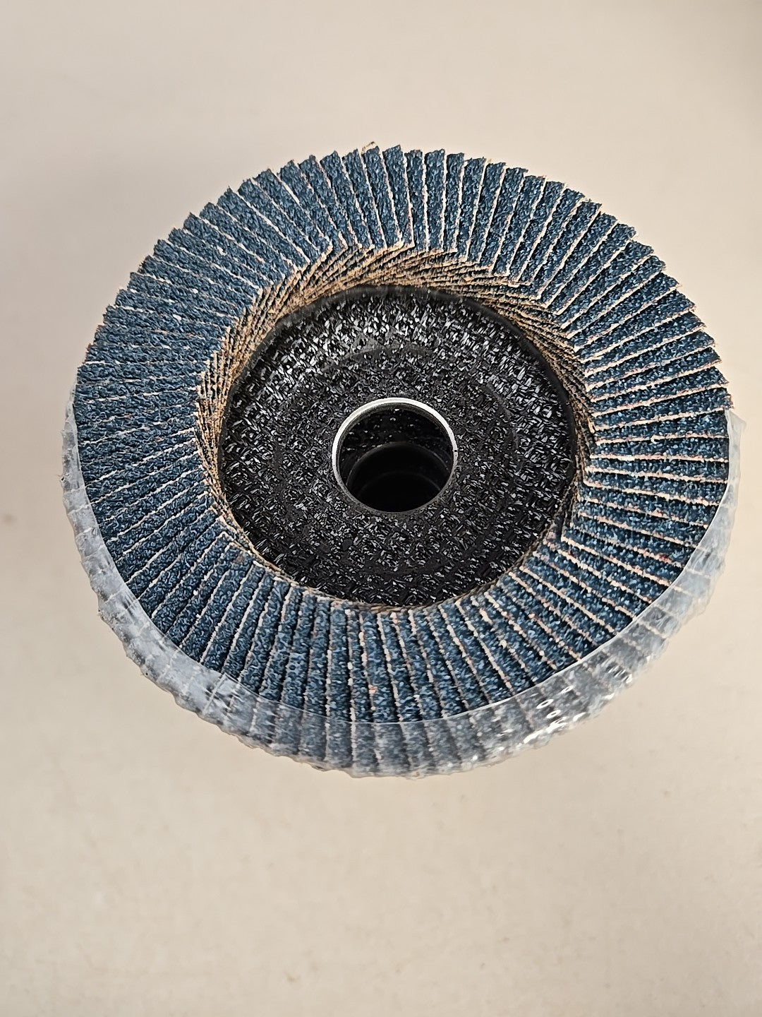 DEWALT DW8250 4 1/2" X 7/8" 40 grit XP High Density Ceramic Flap Discs, 10 Pack