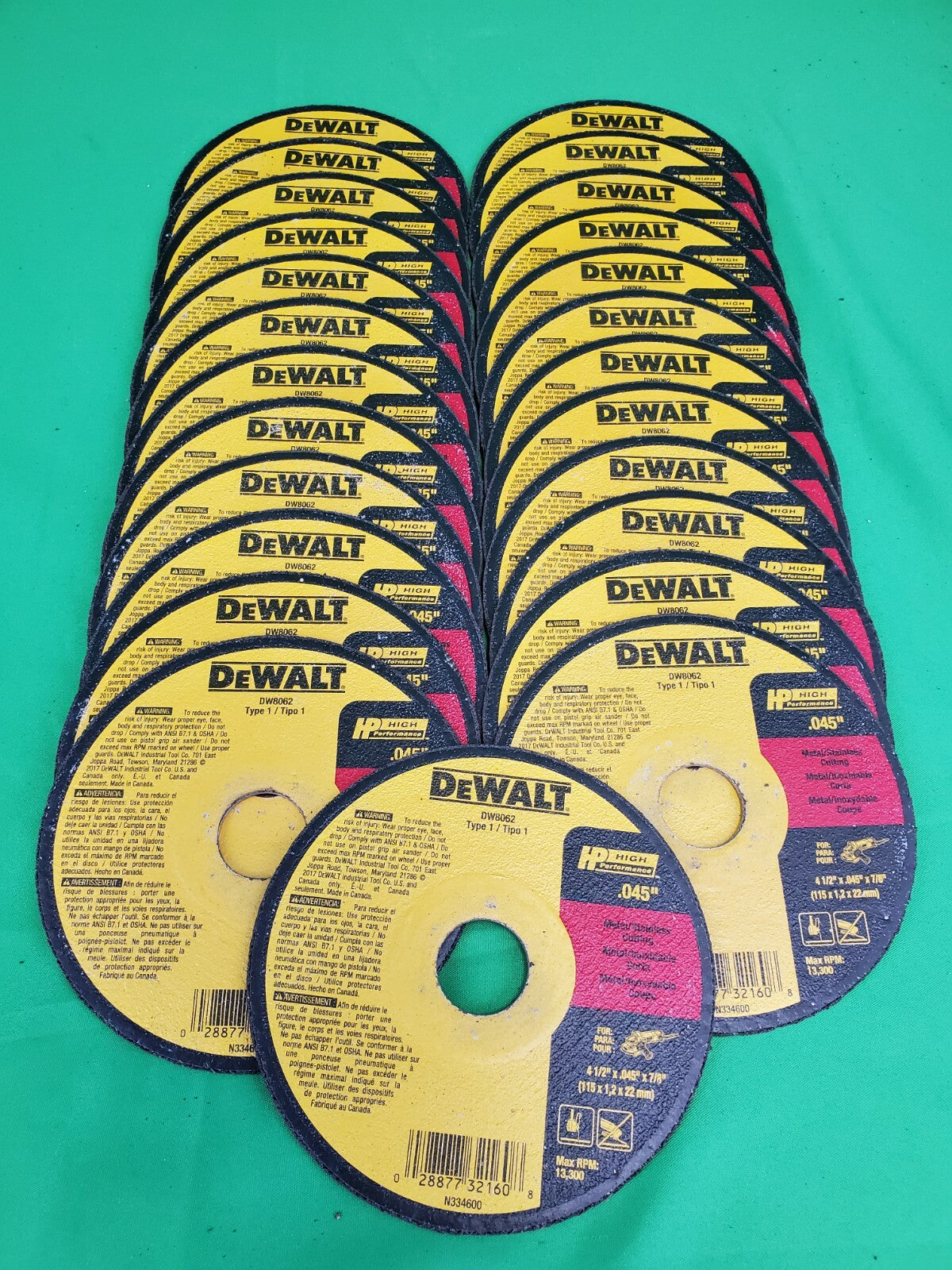 DEWALT DW 8062 4 1/2" X .045" X 7/8" Thin Cut Off Wheels 100 Pack