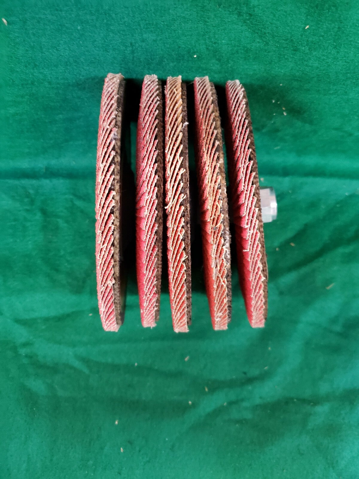 DEWALT DWA 8287 H 7" X 5/8"-11 SG60 Flap Disc. 5 Pack