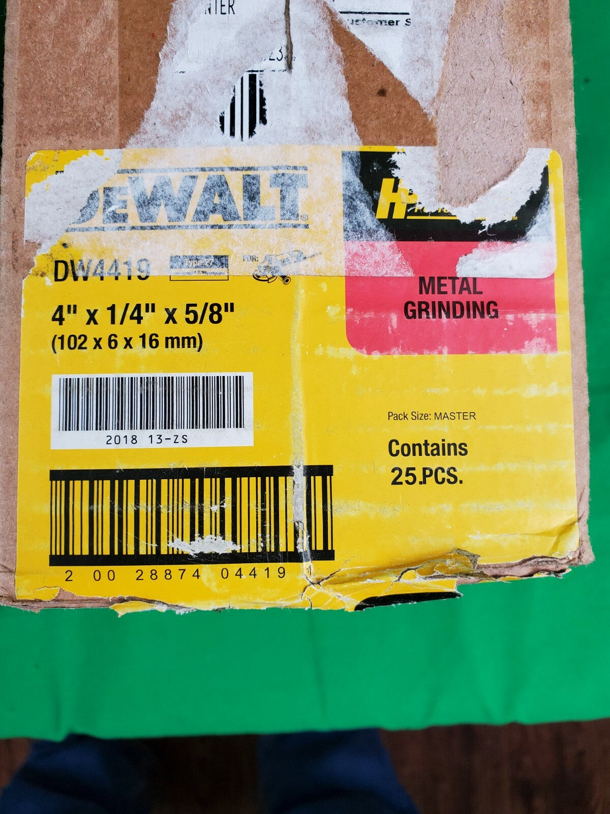 Dewalt DW 4419 4" X 1/4" × 5/8" Grinding Wheel 25 Pack