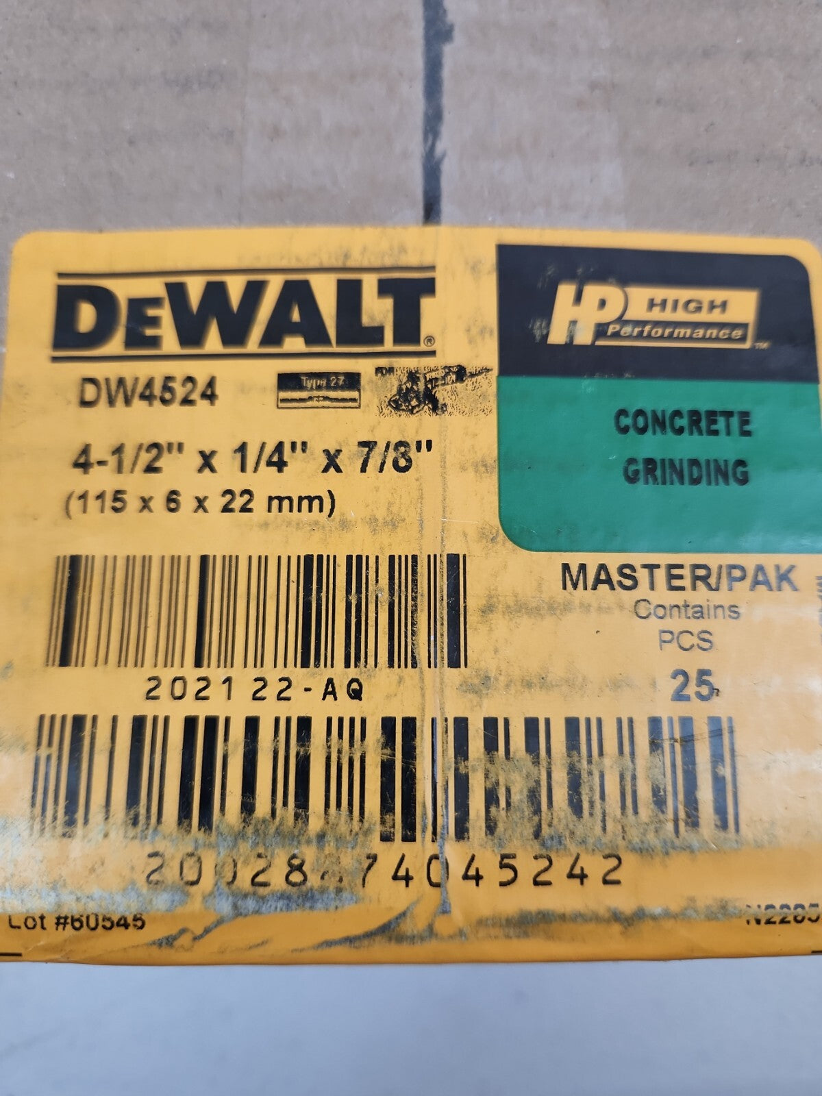 NEW 25 Pack DeWALT DW4524 4-1/2" x 1/4" x 7/8" Concrete Masonry Grinding Wheel
