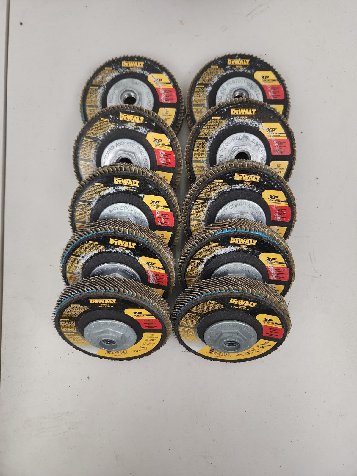 DeWalt DW 8254 4 1/2" X 5/8 - 11 Z40 Grit Flap Disc 10 Pack