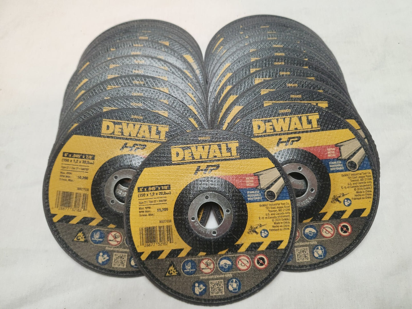 DEWALT DW 8426 6" x .045" x 7/8" Thin Cut‑Off Wheel 25 Pack