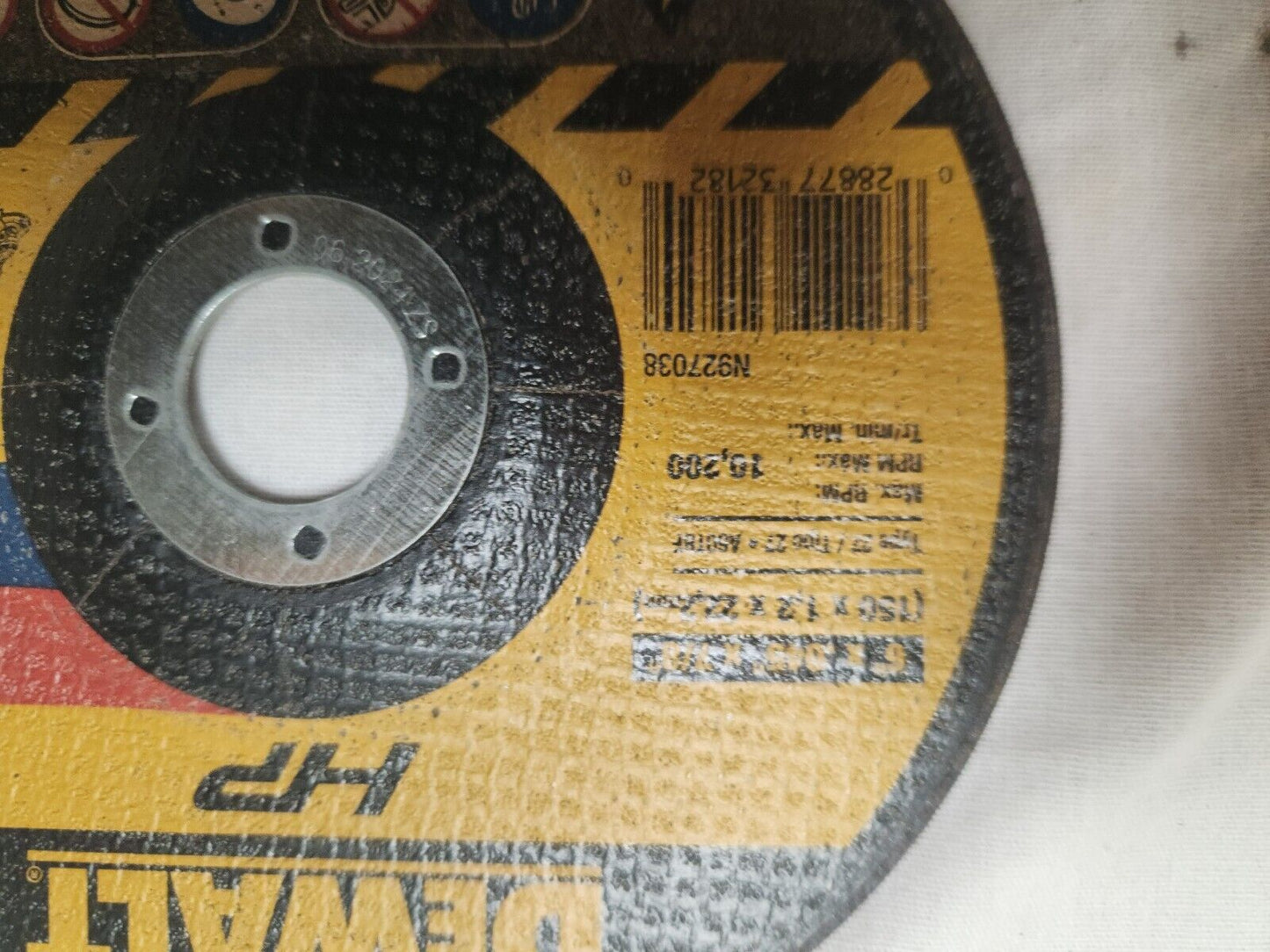 DEWALT DW 8426 6" x .045" x 7/8" Thin Cut‑Off Wheel 25 Pack