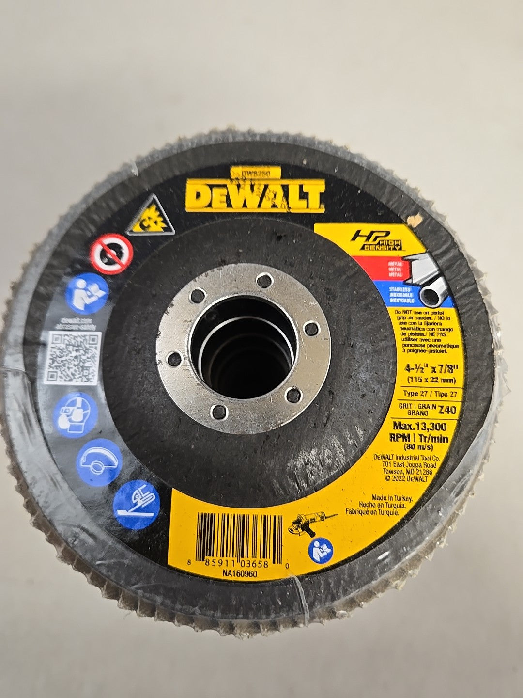 DEWALT DW8250 4 1/2" X 7/8" 40 grit XP High Density Ceramic Flap Discs, 10 Pack