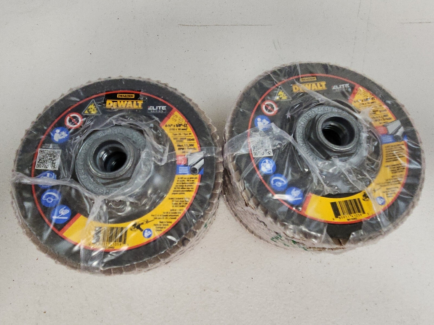 DEWALT DWA 8280 H 4 1/2" x 5/8-11" 40 Grit Ceramic Flap Disc – 10 Pack