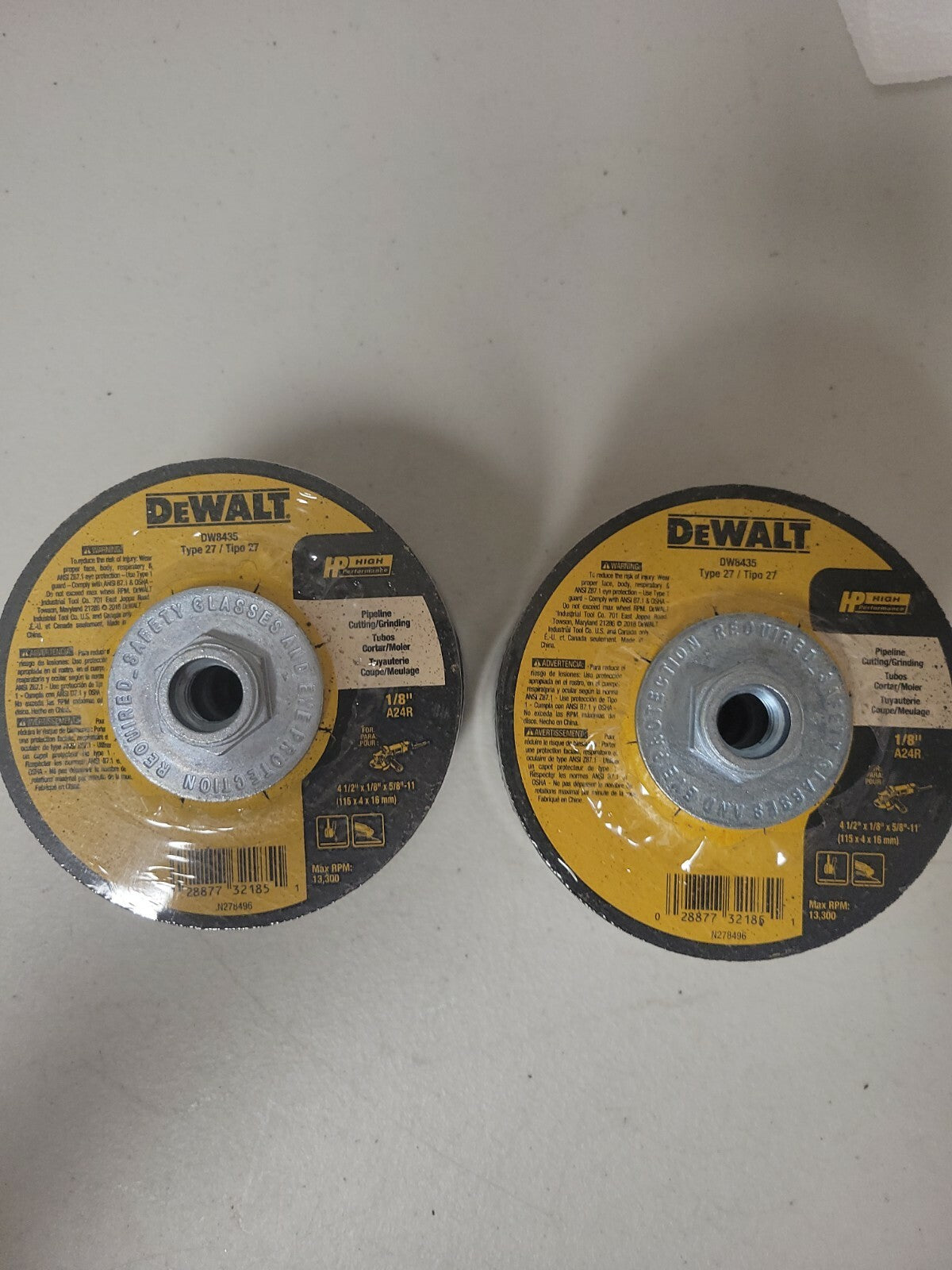 DEWALT DW 8435 4 1/2" x 1/8" x 5/8-11 Pipeline Cutting & Grinding Wheel 10 Pack