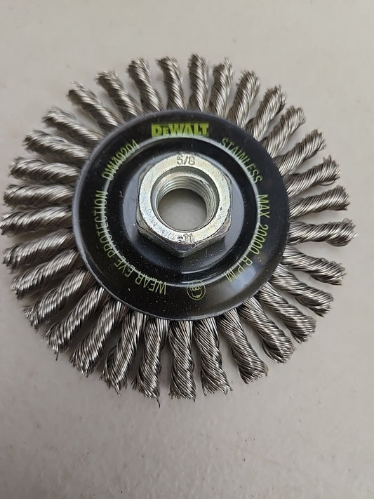 DEWALT DW 49204B Stainless Knotted Wire Wheel 4" .020 Wire – 6 Pack