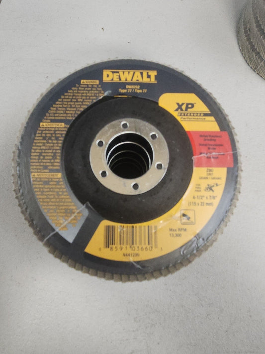 DEWALT DW 8252 4 1/2" x 7/8" Z80 Grit Flap Disc – 10 Pack